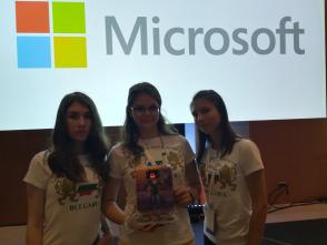 Students from AC – Arcus Ltd take part in an Envisions the future Girls in STEM A.I. Bootcamp #MicrosoftEdu #IamAlice #girlsinSTEM