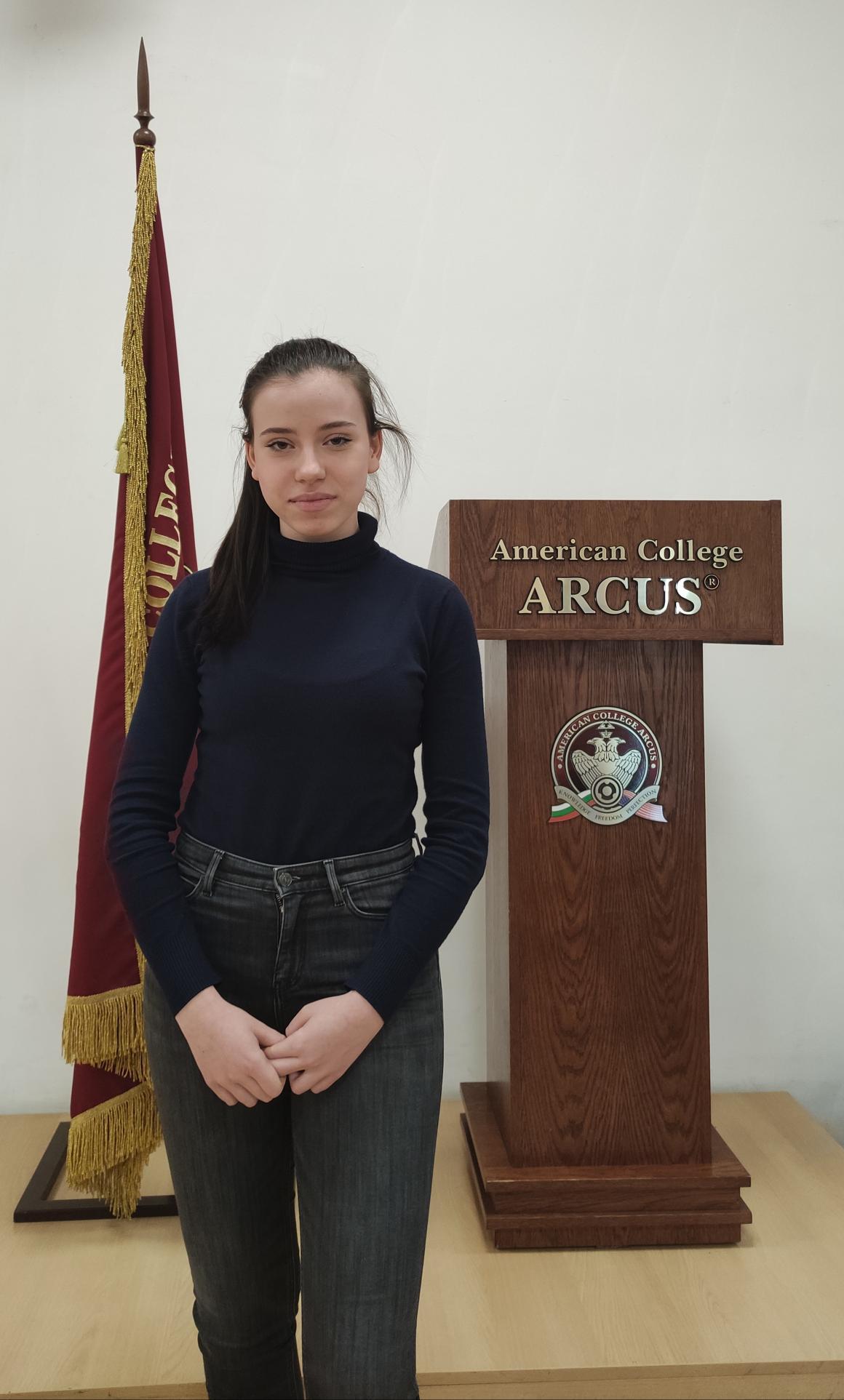 Велина Костадинова - първа на областния кръг на Олимпиадата по астрономия