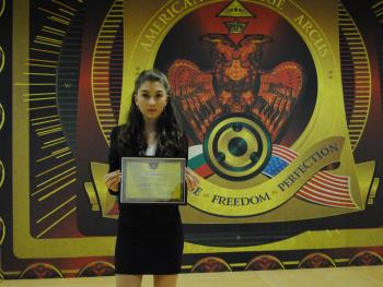 Маргарита Караиванова  от ІХа клас - четирикратен носител на стипендията за отличен успех "Анета Караиванова"